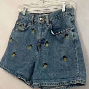 ZARA BASIC PINEAPPLE DEMIN SHORTS SIZE‎ 2